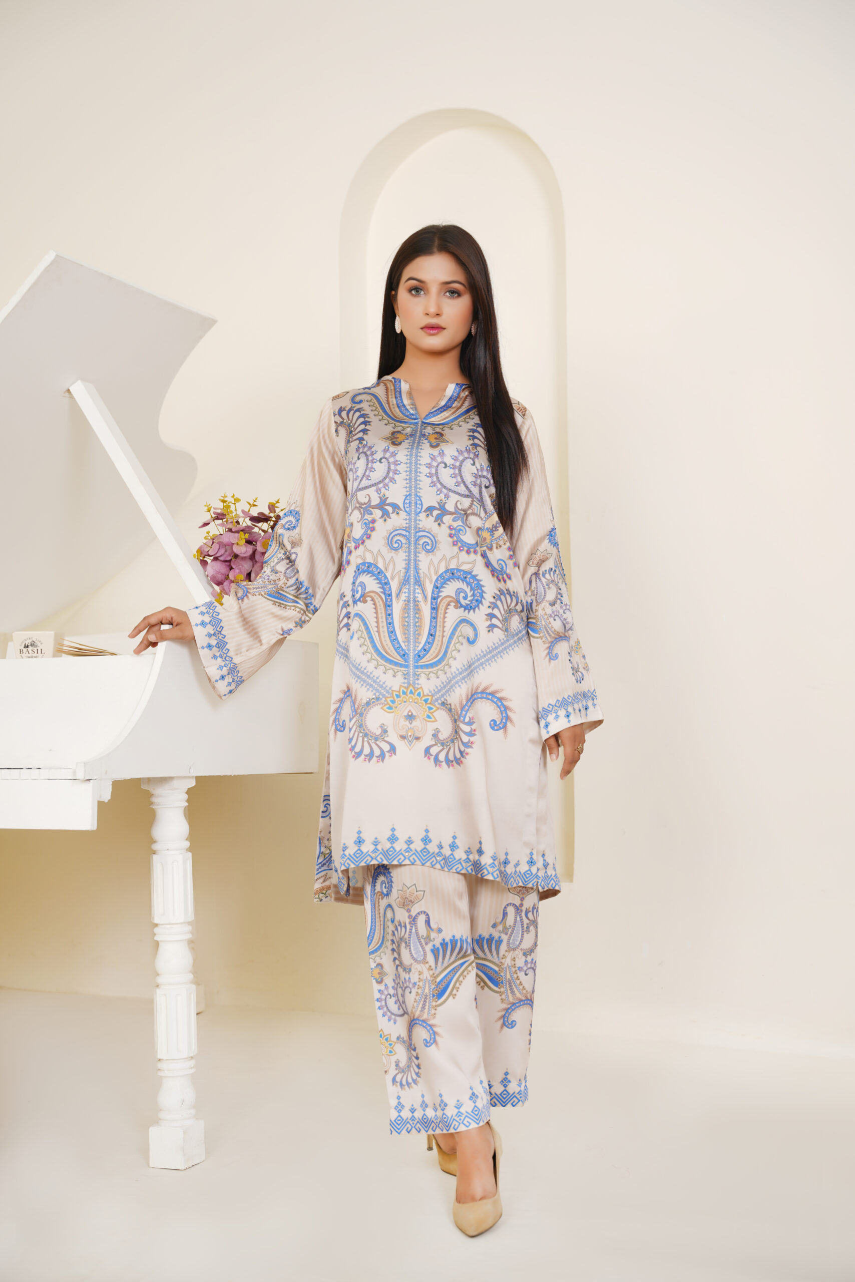 Ivory Elegance Printed Silk 2-Piece – Classic Blue & Gold Ensemble by Sophia’s Closet
