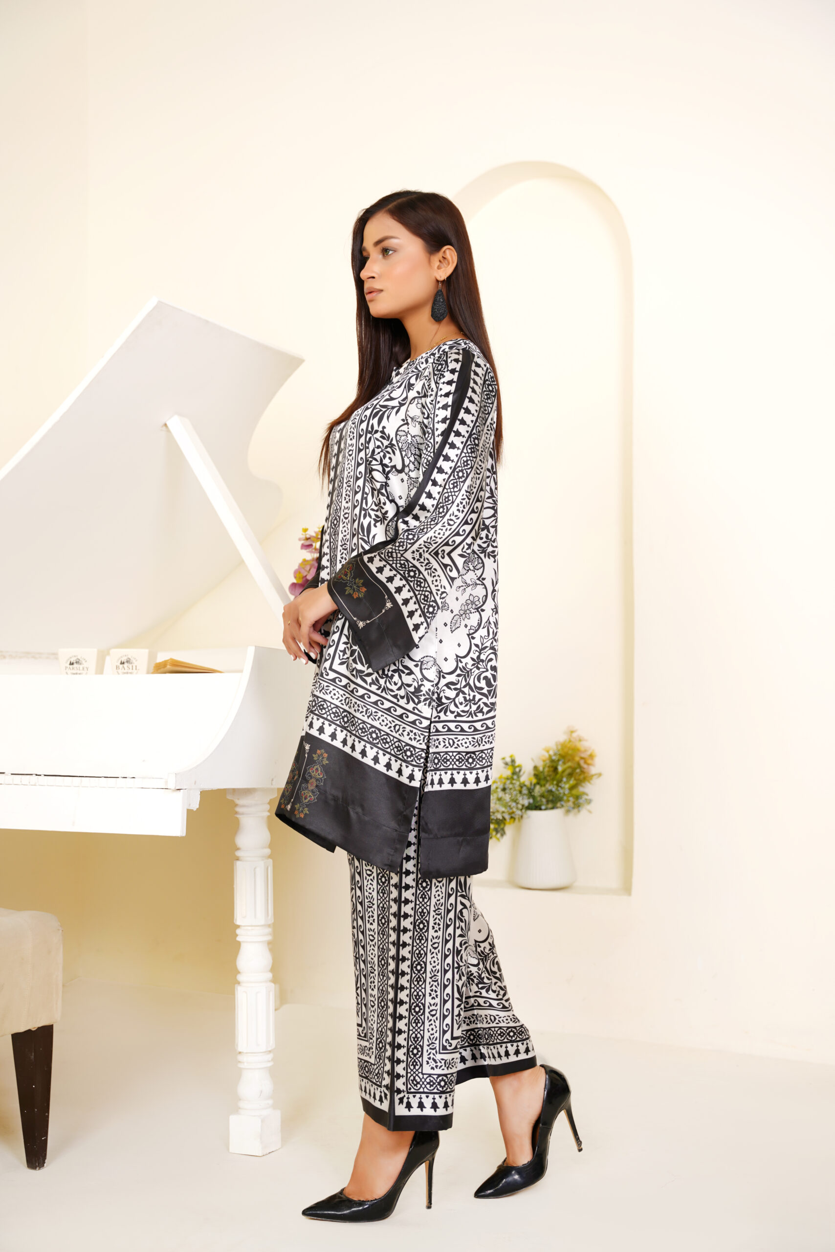 Noir Majesty Printed Silk 2-Piece – Black & White Luxe - Image 3