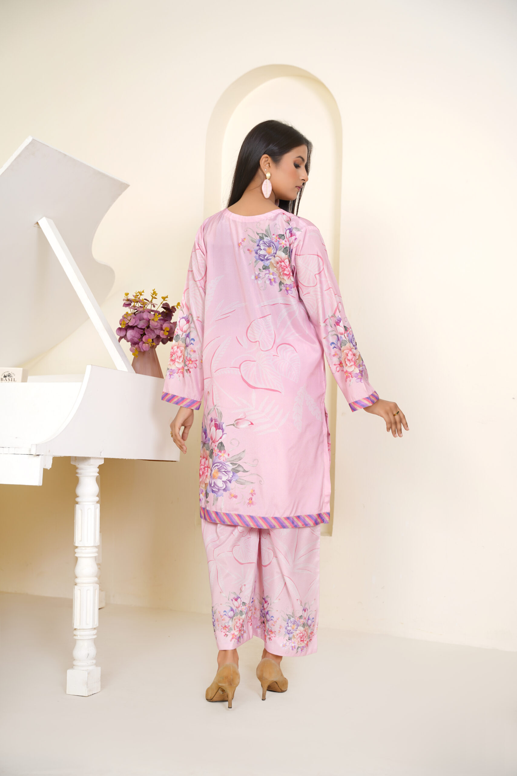 Luxury Pastel Pink Floral Printed Silk 2-Piece Suit - Image 4