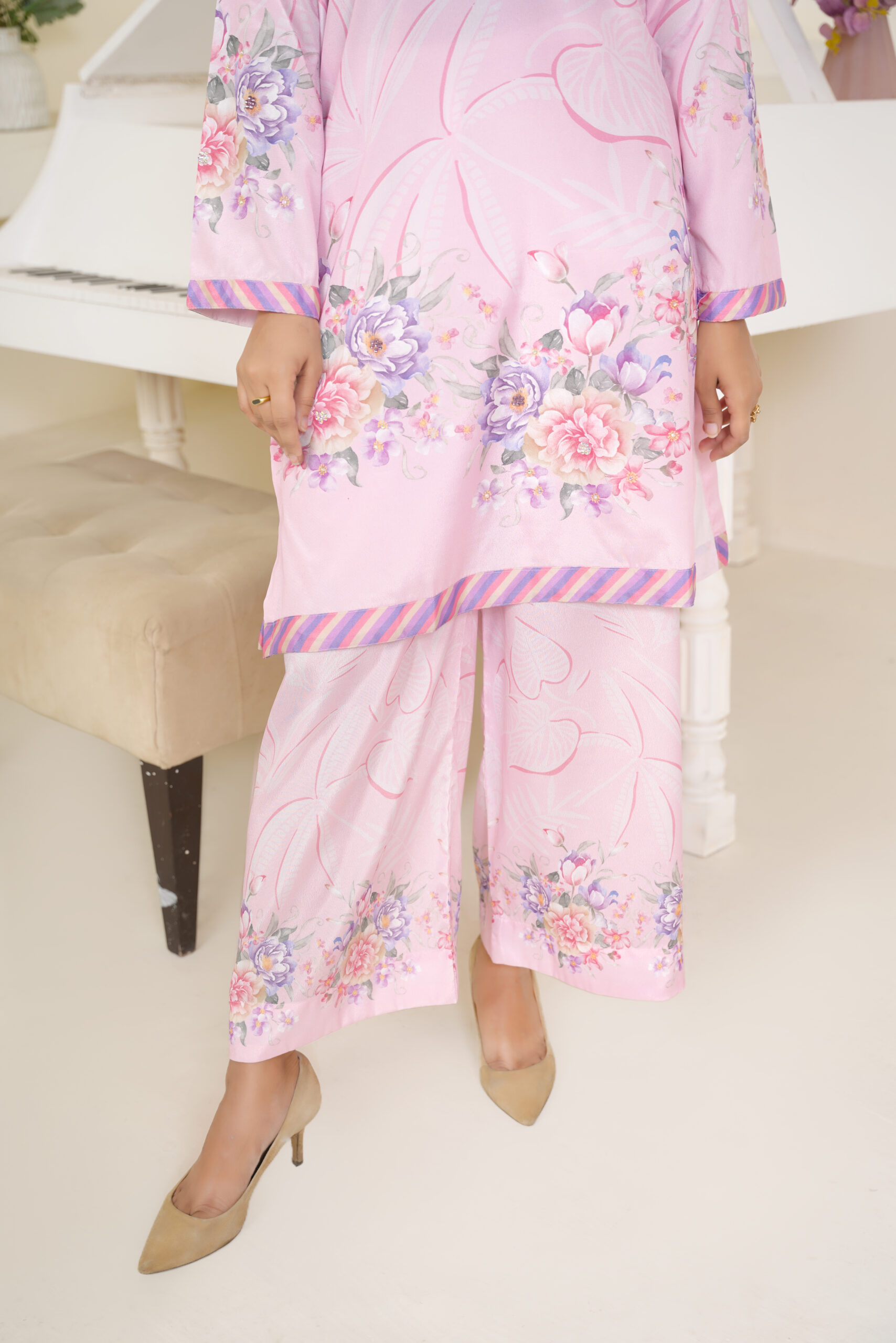 Luxury Pastel Pink Floral Printed Silk 2-Piece Suit - Image 9